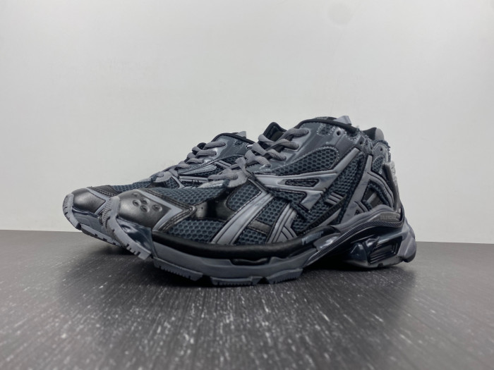 BALCIA RUNNER SNEAKER