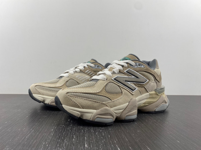 new Ba1an*e 9060 sea salt men