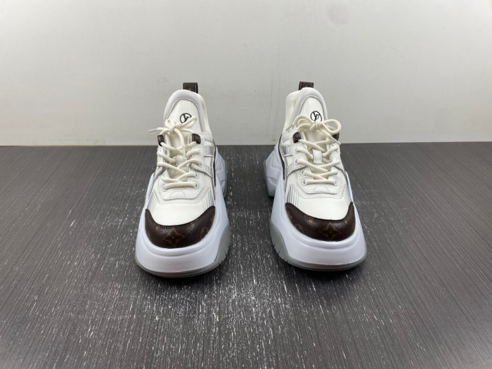 LUSV SNEAKERS