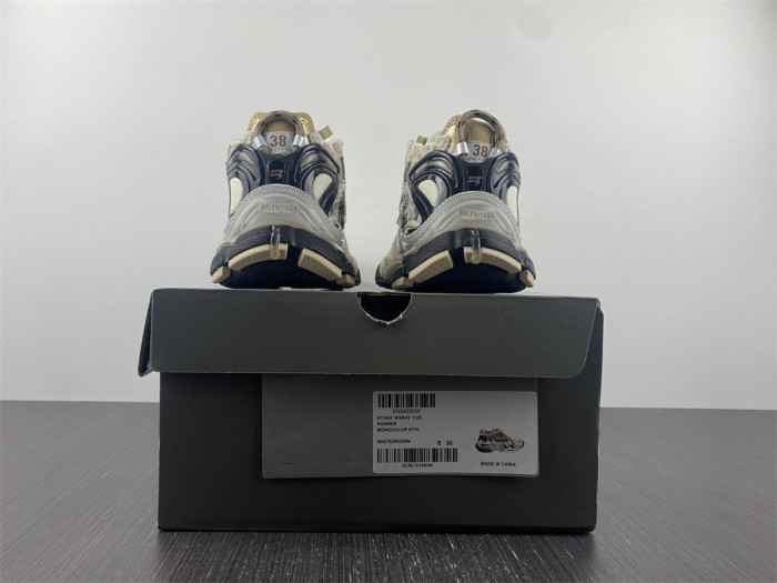 BALCIA RUNNER SNEAKER