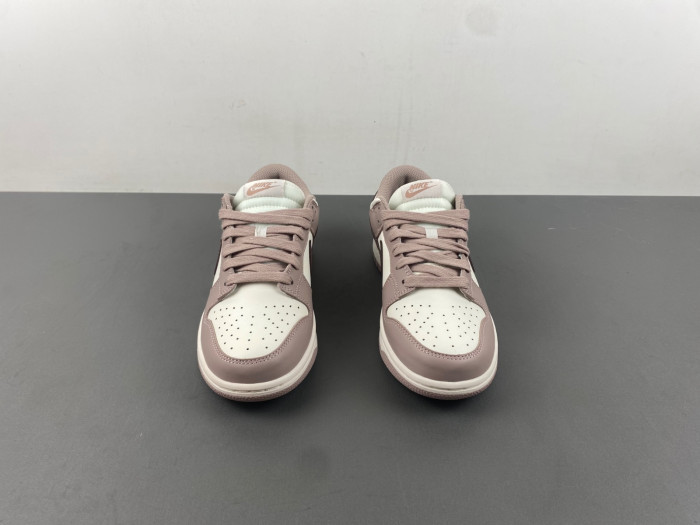 (WMNS) Nike Dunk Low 