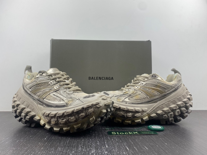 BALCIA DEFENDER SNEAKER