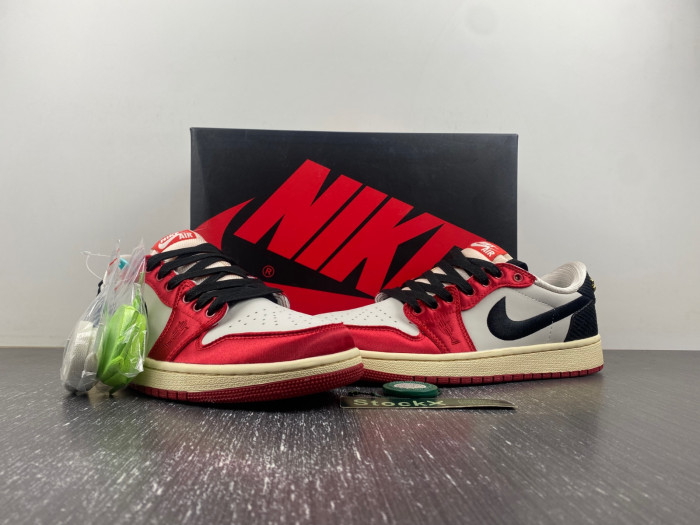 Trophy Room x Air Jordan 1 Low OG "Home" FN0432-017