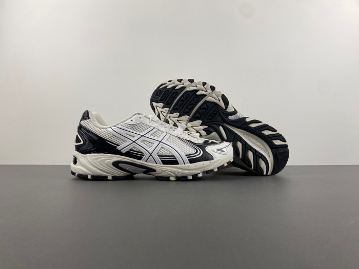 As*ic*s gel-kahana tr v4 black white 1203a497-100