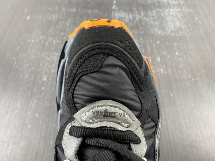 BALCIA RUNNER SNEAKER