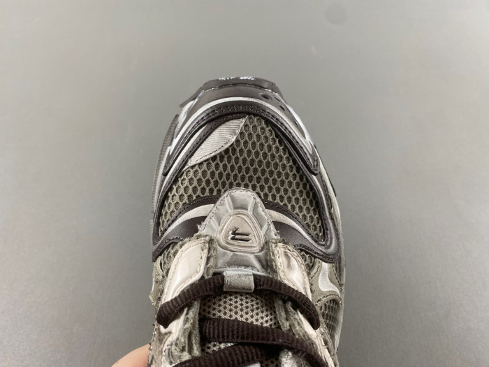 BALCIA RUNNER SNEAKER