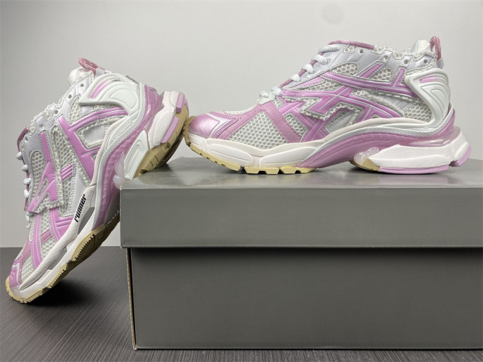 BALCIA RUNNER SNEAKER