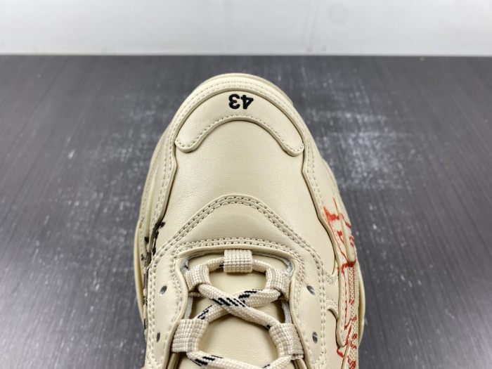 BALCIA TRIPLE S SNEAKER