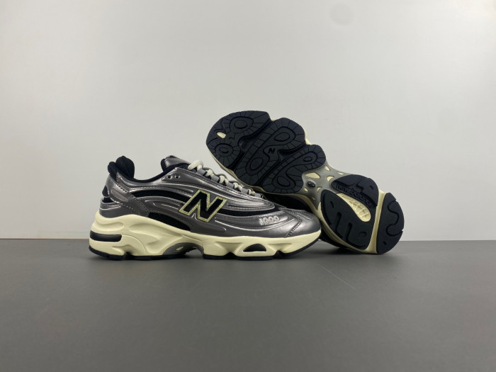 new Ba1an*e 1000 “silver metallic” m1000sl