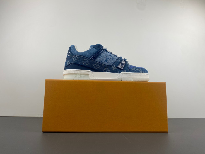 LUSV SNEAKERS