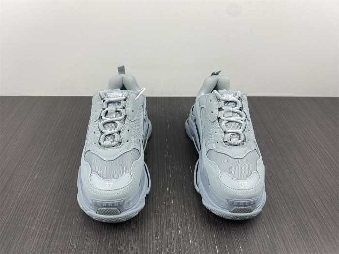 BALCIA Triple S Sneaker