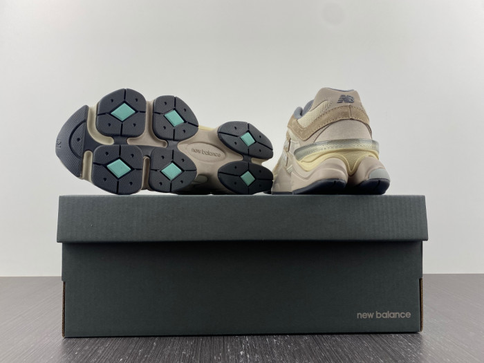 new Ba1an*e 9060 sea salt men