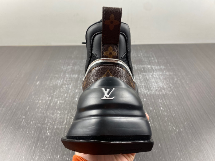 LUSV SNEAKERS