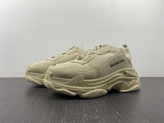BALCIA Triple S Sneaker