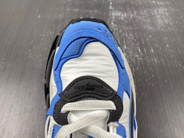BALCIA RUNNER SNEAKER