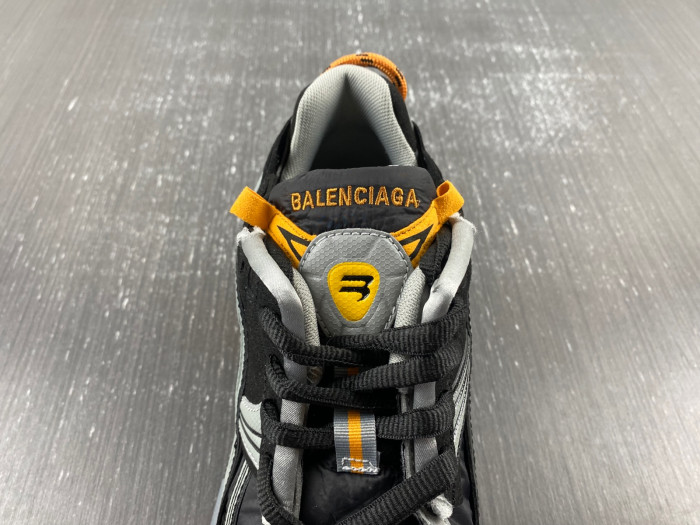 BALCIA RUNNER SNEAKER