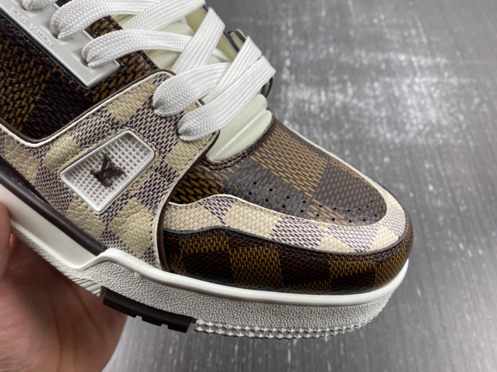 LUSV SNEAKERS
