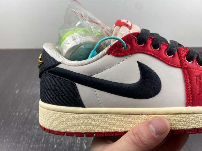 Trophy Room x Air Jordan 1 Low OG "Home" FN0432-017