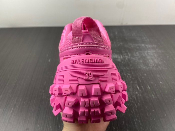BALCIA DEFENDER SNEAKER