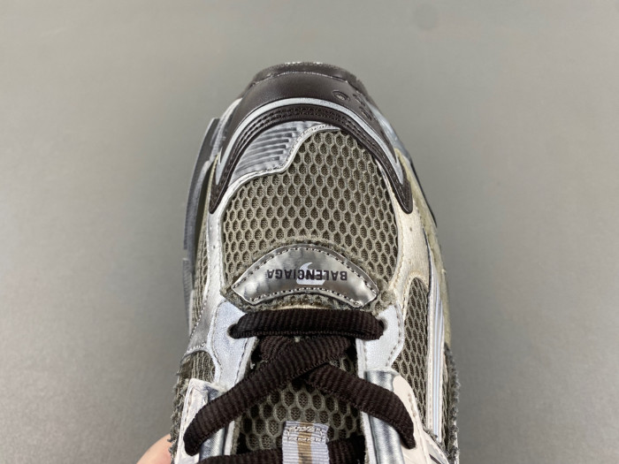 BALCIA RUNNER SNEAKER