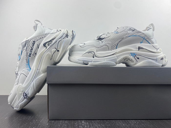 BALCIA Triple S Sneaker