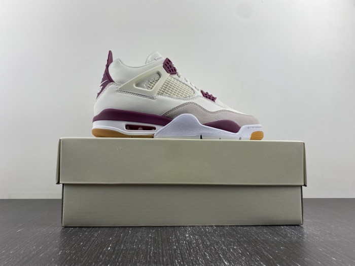 NIKE SB X AIR JORDAN 4 DR5415-102