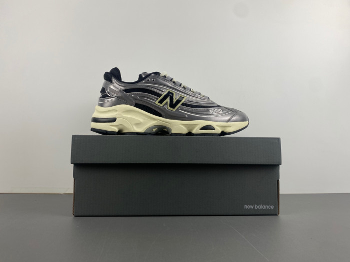 new Ba1an*e 1000 “silver metallic” m1000sl