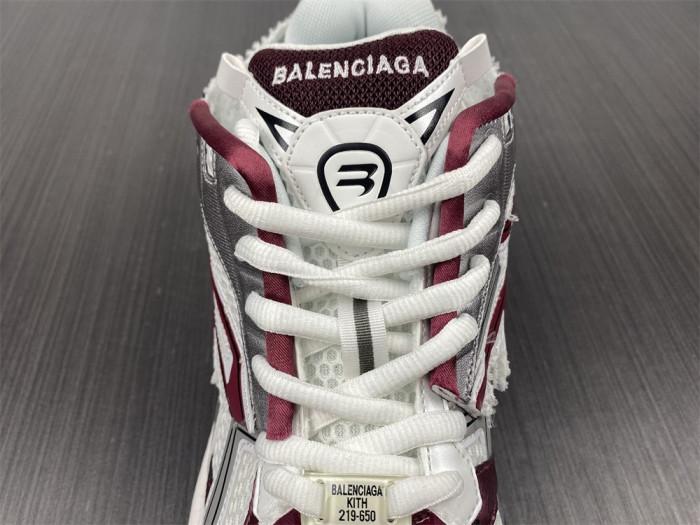 BALCIA RUNNER SNEAKER