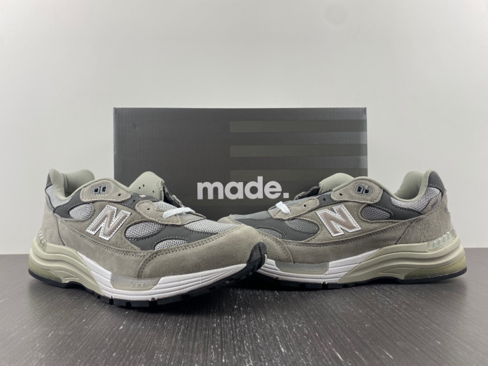 new Ba1an*e 992 grey men