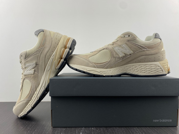 new Ba1an*e m2002rcc calm taupe m2002rcc