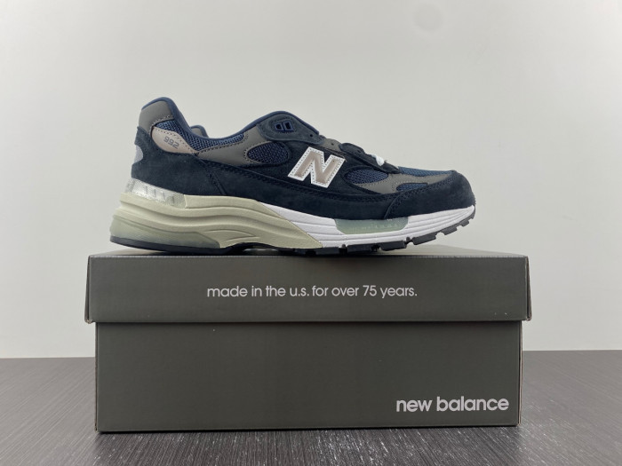 new Ba1an*e 992 navy grey men