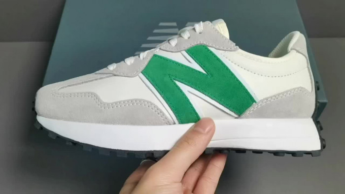(wmns) new Ba1an*e 327 