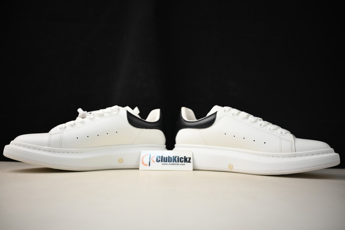 ALEXMQ Sneakers