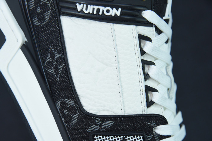 LUSV SNEAKERS