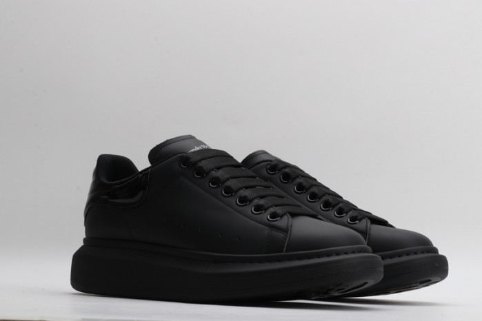 ALEXMQ Sneakers