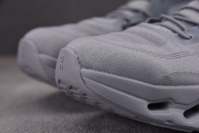 L0ew* sneaker