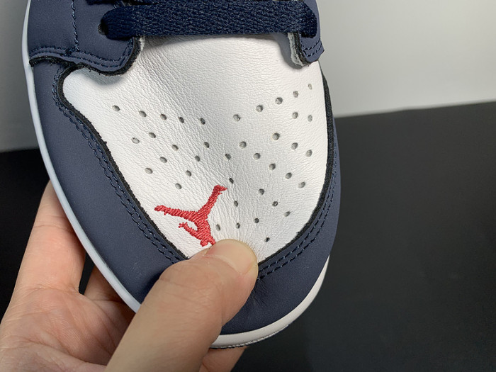 Air Jordan 1 Low SB 