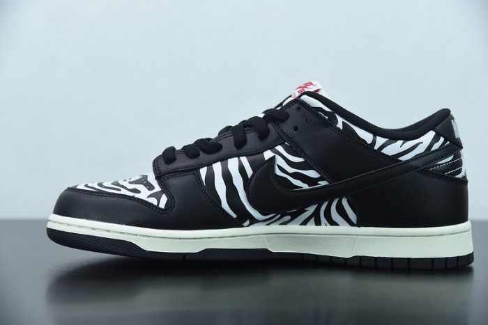 Quartersnacks x Nike SB Dunk Low DM3510-001