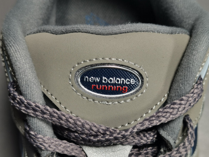 new Ba1an*e 2002r og "light grey" ml2002ra