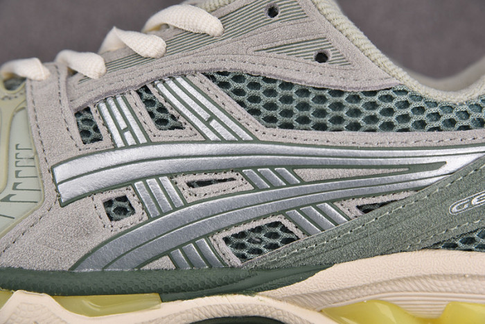 As*ic*s gel kayano 14 