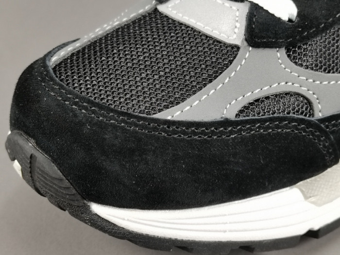 new Ba1an*e 992 black grey m992eb