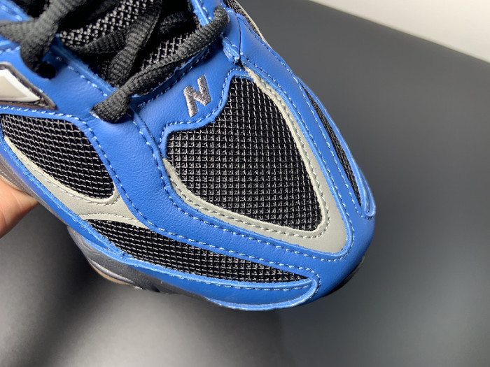 new Ba1an*e 9060 "black/blue agate" u9060nrh