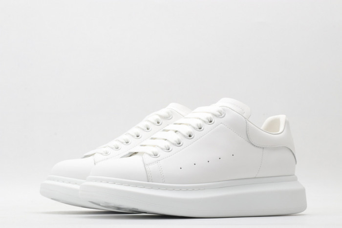 ALEXMQ Sneakers