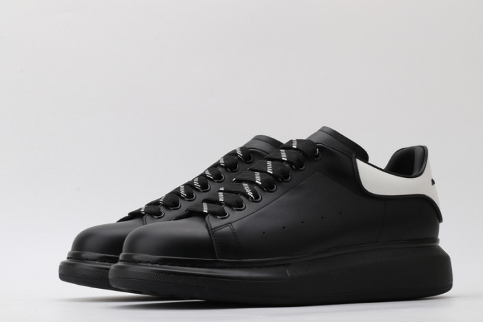 ALEXMQ Sneakers