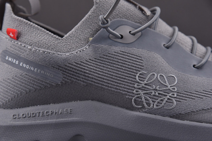 L0ew* sneaker