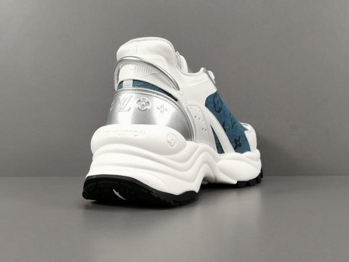 LUSV SNEAKERS