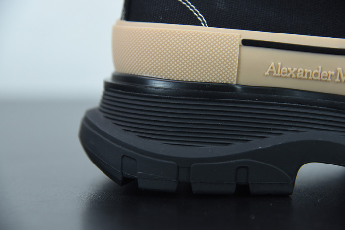 ALEXMQ Sneakers
