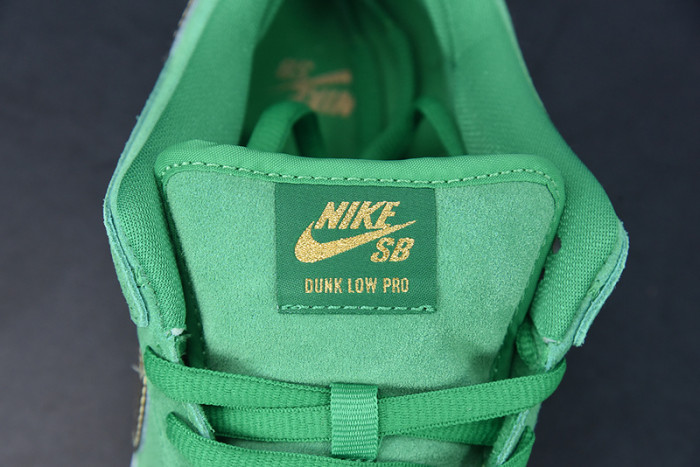nike sb dunk low st. patR1ck
