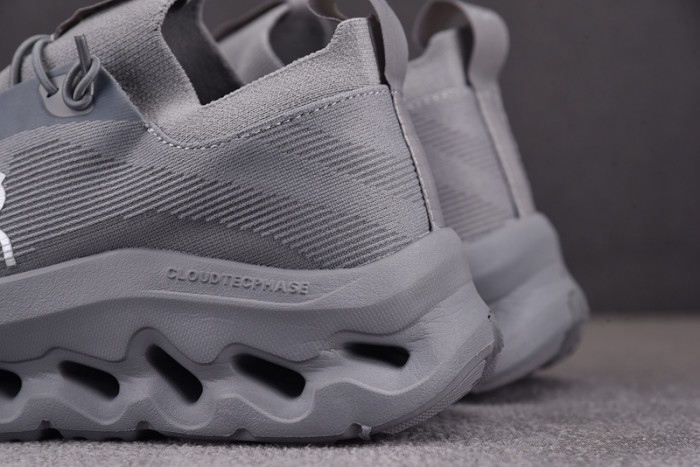 L0ew* sneaker