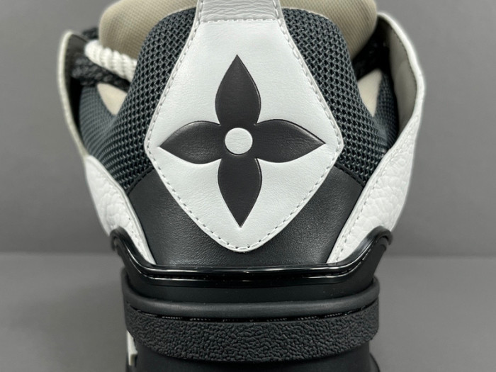 LUSV SNEAKERS
